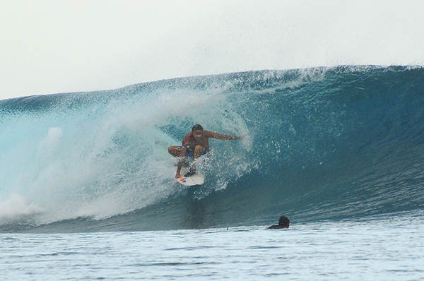 mentawai-barrel-surf-hideaways