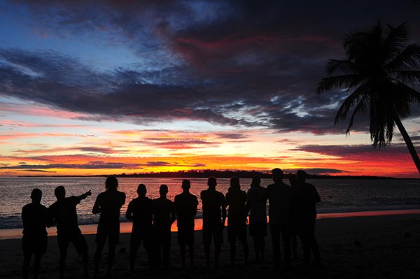 mentawai-waveparktree-wavepark-sunset