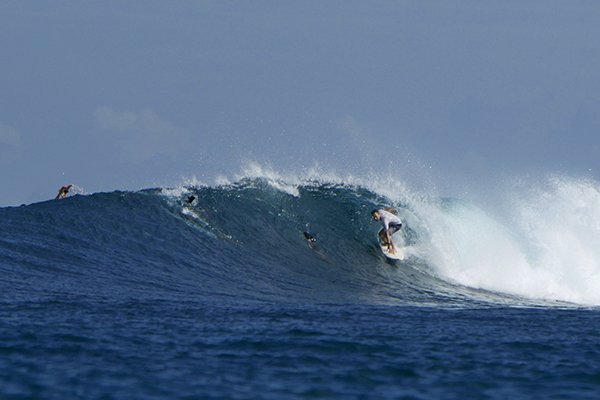 mentawai-surf-surfing-mentawaiisland-barrel-rifles