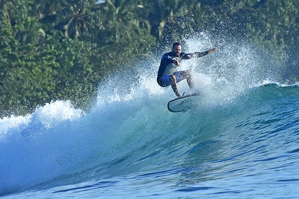 engbeng-surf-mentawai-surftrip-waterphotography