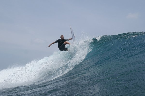 mentawai-surf-surfing-mentawaiisland-barrel-hideaways-waterphotography