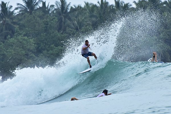 engbeng-surf-mentawai-surftrip