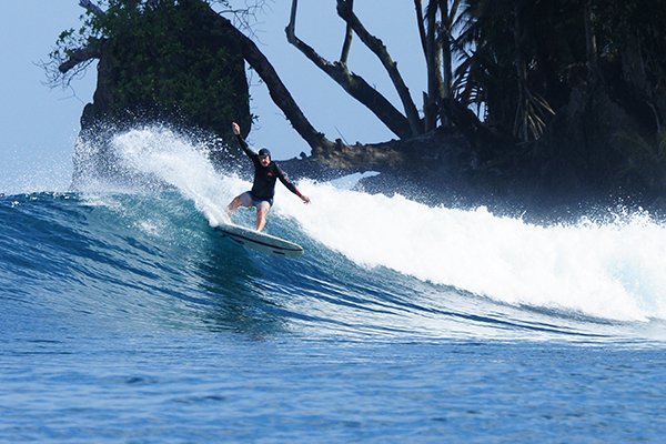mentawai-surf-surftrip-burgerworld