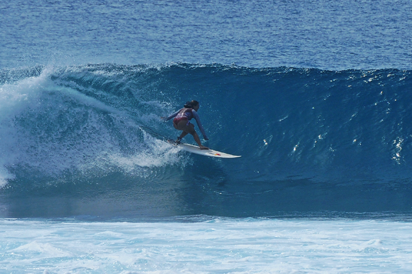 mentawai-waves