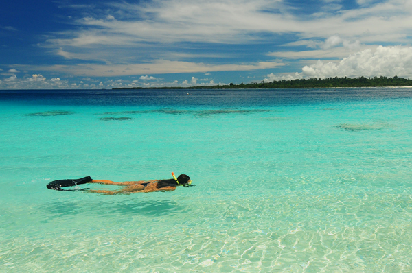wavepark-mentawai-surf-snorkel