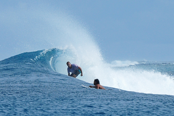 riffles-wavepark-surf-surftrip-barrel-mentawai