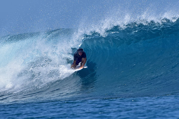 surf-surftrip-wavepark-mentawai-hideaways-barrel-moris