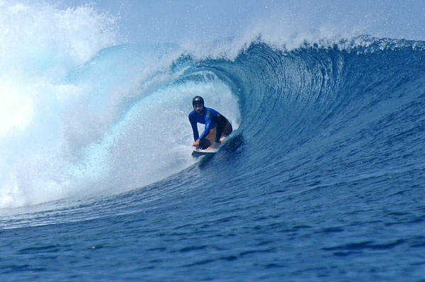 surf-surftrip-wavepark-mentawai-hideaways-barrel-moris-kandui