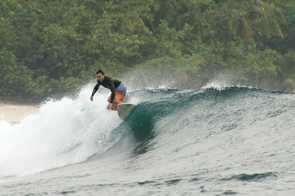 surf-surftrip-wavepark-mentawai