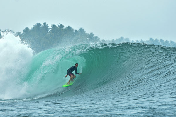 surf-surftrip-wavepark-mentawai