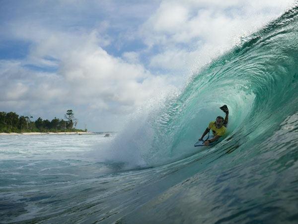 surf-surftrip-wavepark-mentawai