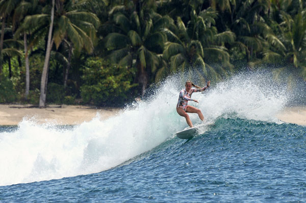 surf-surftrip-wavepark-mentawai