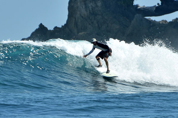 surf-surftrip-wavepark-mentawai