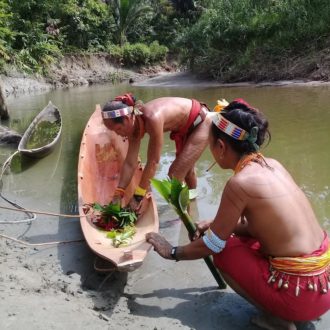 Get to know the indigenous people of the Mentawais.